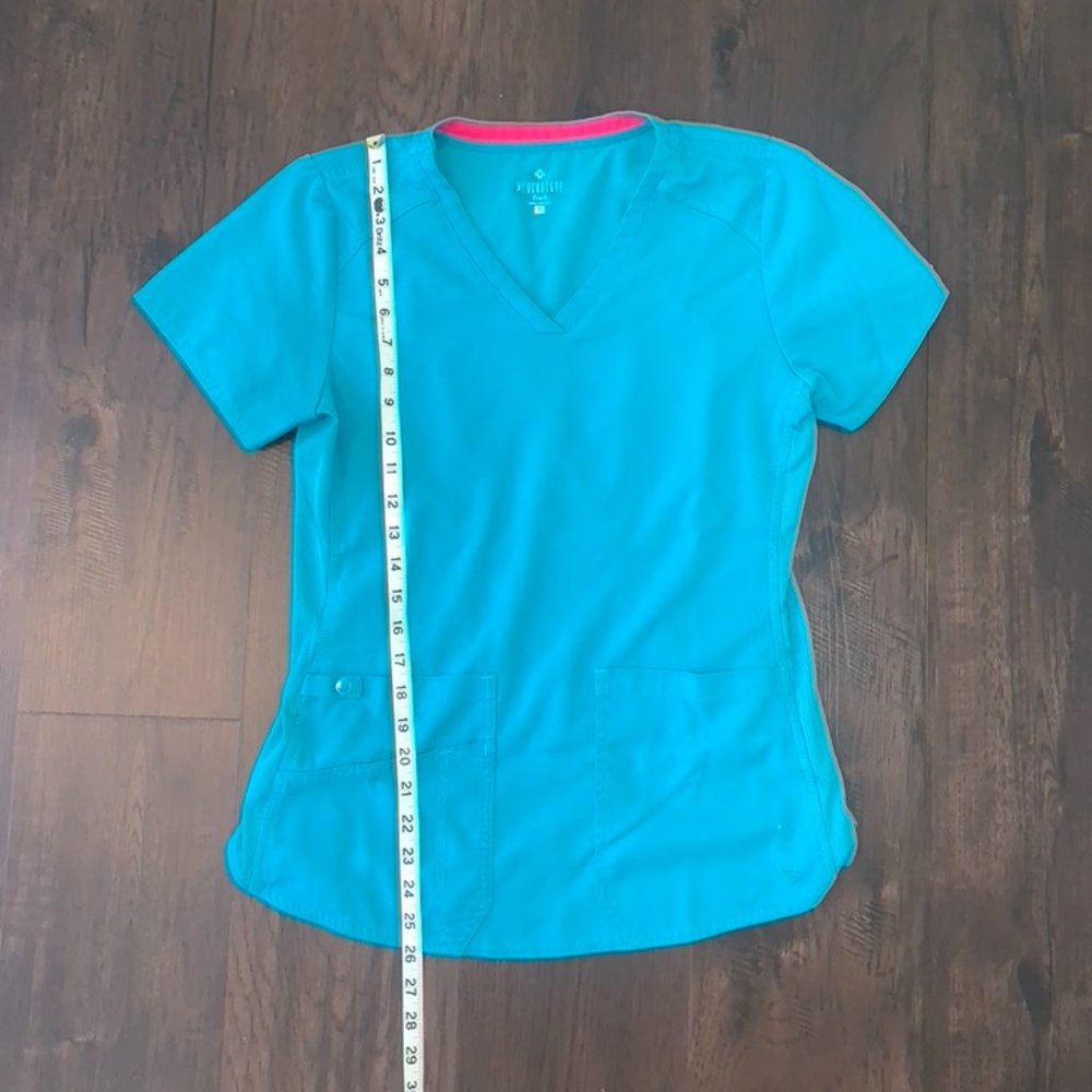 Med Couture Women's Light Blue / Teal Scrub Top